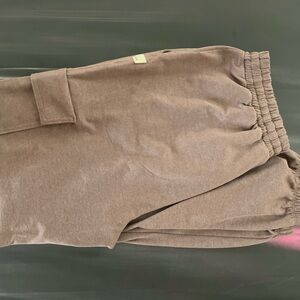 Vuori Mauve Boyfriend Cargo Jogger Pants